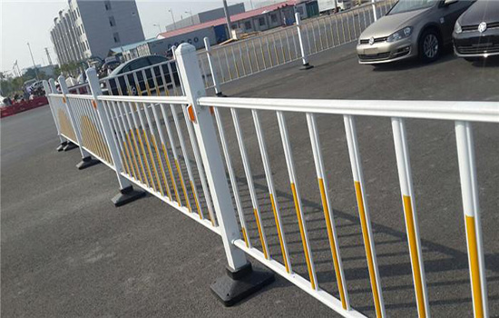 機非隔離<a href=http://m.catalyticsinc.com target=_blank class=infotextkey>護欄</a>